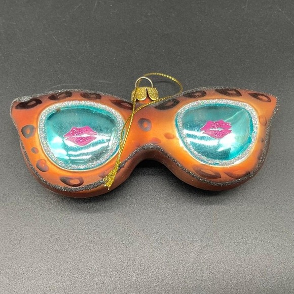 Y2K Leopard Sunglasses Glass Ornament Retro Blue Glitter Lips Funny Christmas - Picture 1 of 6